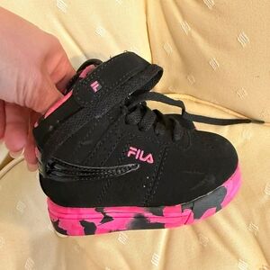 Fila Kids Sneakers in Black and Pink